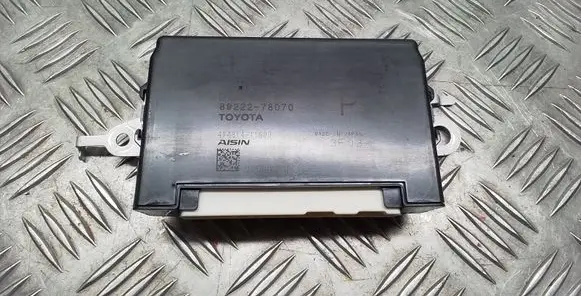 Lexus NX Tailgate/trunk control unit/module 8922278070