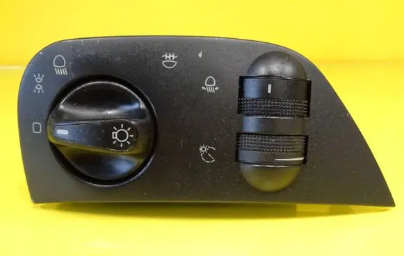 Volkswagen Caddy Light switch 6N1941531M