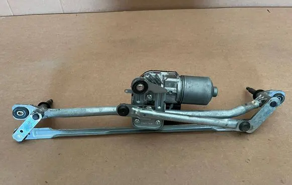 Audi Q5 SQ5 Front wiper linkage and motor 8R1955119A 8R1955023D