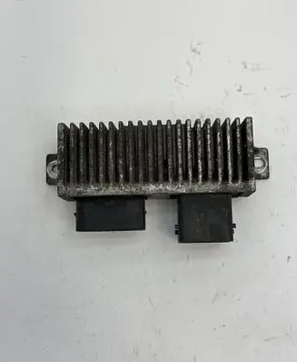 Renault Kangoo II Glow plug pre-heat relay 8200558438A 8200558438