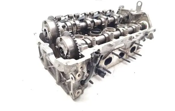 Citroen C5 Aircross Engine head 9822246110
