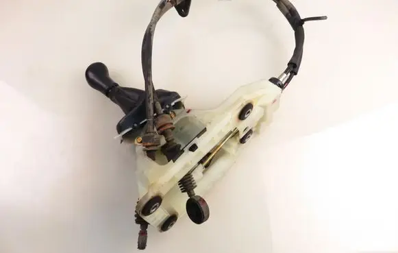 Mitsubishi Outlander Gear shifter/selector 