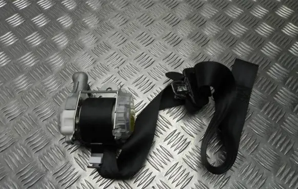 Hyundai i20 (PB PBT) Front seatbelt 888801J230 M2396
