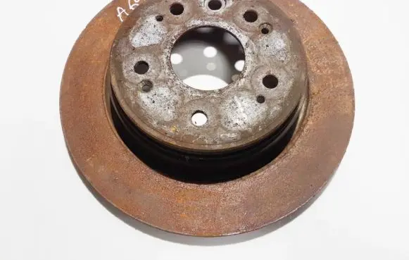 Honda FR-V Rear brake disc neventiliuojamas