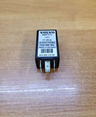 Volvo V70 Other relay 30667514 5DS00947000 7038900302