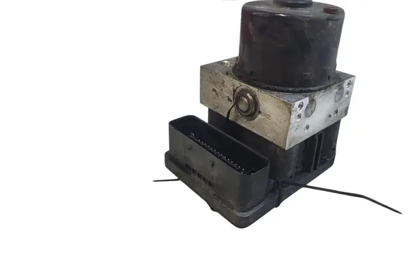 Volkswagen Golf V ABS Pump 1K0907379AA 1K0674517T