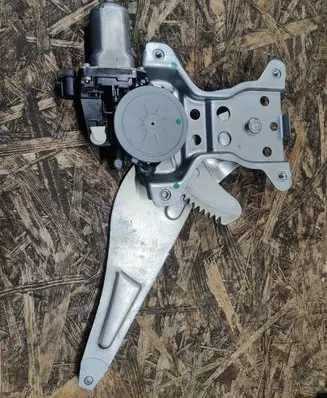 Suzuki SX4 Rear door window regulator with motor 8353079J00