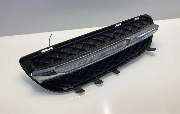 Mercedes-Benz E W212 Front fog light trim/grill A2128851723 2128851723