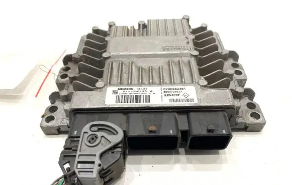 Renault Laguna III Engine control unit/module ECU 8200882381