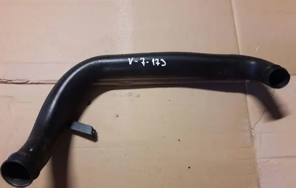 Volvo XC60 Intercooler hose/pipe