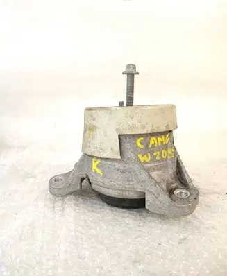 Mercedes-Benz C AMG W205 Engine mount bracket A2132402100
