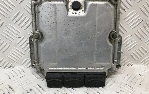 Renault Master II Engine control unit/module 8200091428 8200243785