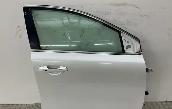 KIA Sportage Front door 