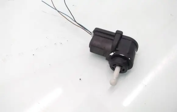 Volkswagen Golf IV Headlight level adjustment motor 1J0941295B 327