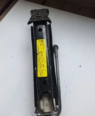 Volkswagen Fox Lift Jack 8Q0011031E