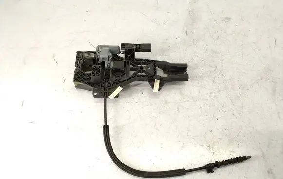 Audi Q7 4L Rear door exterior handle/bracket 4L0839885A