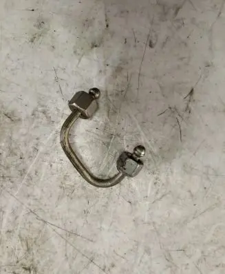 Suzuki Grand Vitara II Fuel injector supply line/pipe 