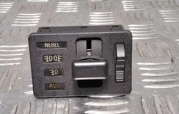 Fog light switch