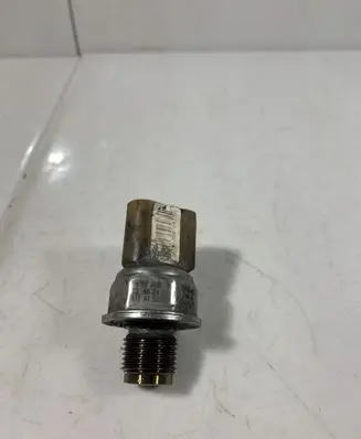 Fuel pressure sensor