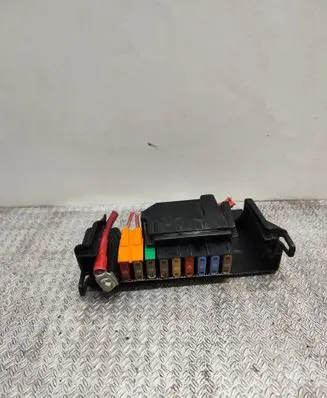 Renault Zoe Fuse module 243111628R