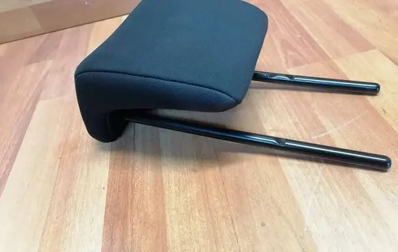 Renault Scenic II - Grand scenic II Rear seat headrest 