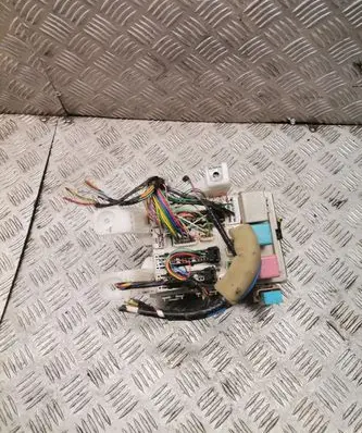 Toyota Prius (XW20) Fuse box set 8273047290