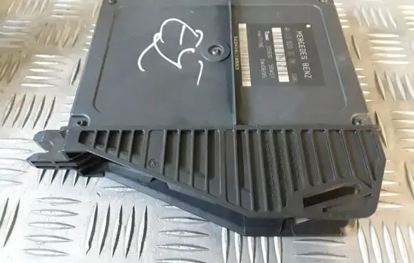 Mercedes-Benz E W210 Comfort/convenience module 2108203826 210820382609