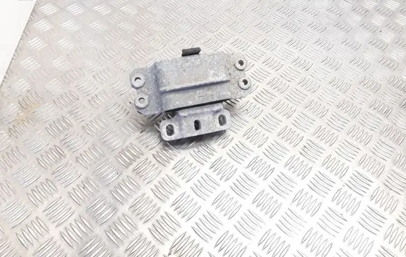 Volkswagen Touran II Engine mount bracket 1K0199555