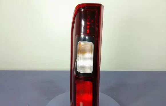 Renault Trafic III (X82) Rear/tail lights 265556737R