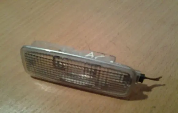 Audi A6 S6 C5 4B Other interior light 8L0947105A