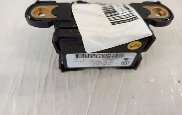 Audi A3 S3 8P ESP acceleration yaw rate sensor 1K0907655C