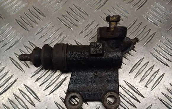 Subaru Impreza II Clutch master cylinder