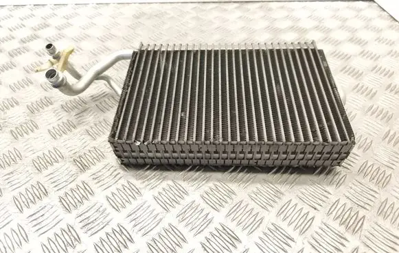 Mercedes-Benz E W211 Air conditioning (A/C) air dryer A2118300758 A2098300358