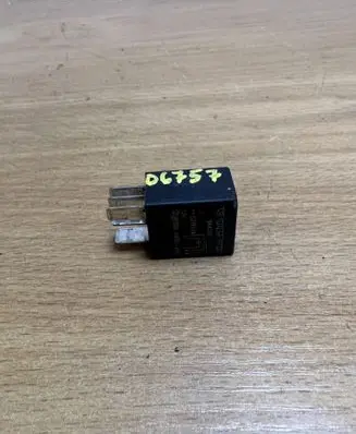 Volvo S80 Other relay 9441161 D6757