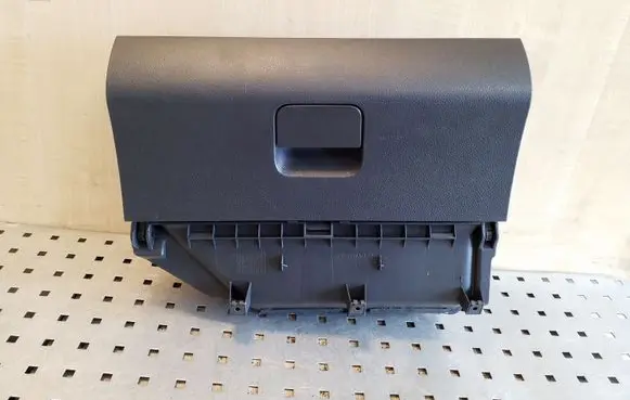 Volkswagen Polo IV 9N3 Glove box set 6Q1857101F 6Q1857121K