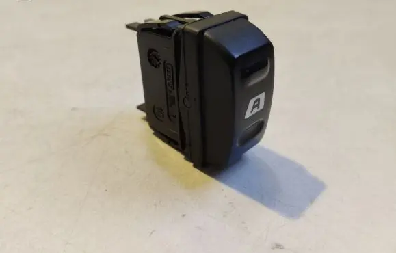 Citroen Xsara Picasso Quarter vent window switch 22681