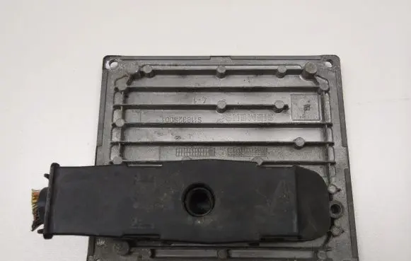 Ford Fusion Engine control unit/module 6S6112A650GD