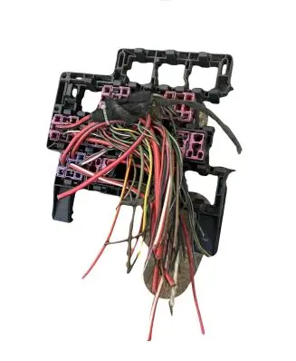 Volkswagen PASSAT B5 Other relay 357907467