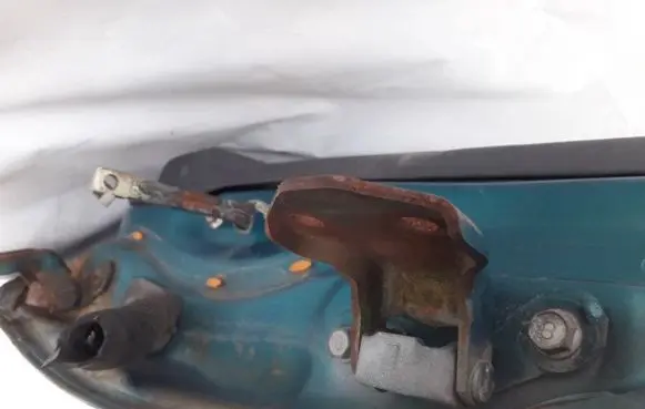 Mazda 323 F Front door upper hinge