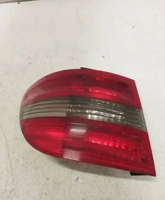 Mercedes-Benz B W245 Rear/tail lights 2752