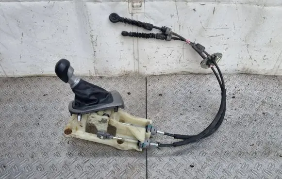 KIA Rio Gear shifter/selector 1W4104L18 1W410