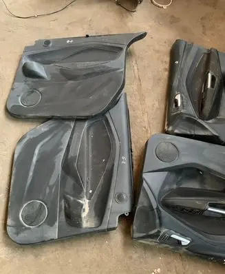 Ford C-MAX II Front door card panel trim
