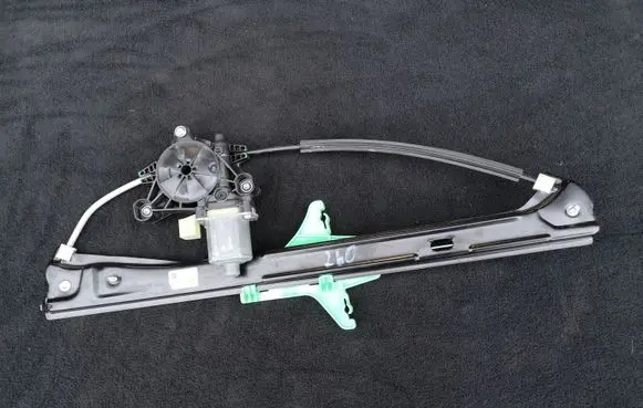 Volkswagen Tiguan Rear door window regulator with motor 5NA839462C