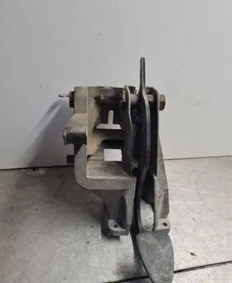 Volkswagen II LT Brake pedal 9012900801