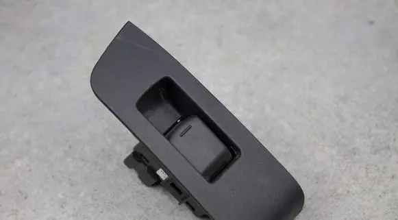 Nissan X-Trail T31 Electric window control switch 25411LG000