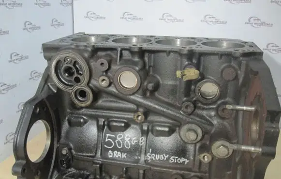 Opel Astra J Engine block A17DTR
