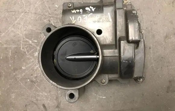 Peugeot 207 CC Throttle valve A2C53101894 V75572228004
