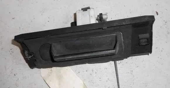Peugeot 206 Tailgate trunk handle N0501500