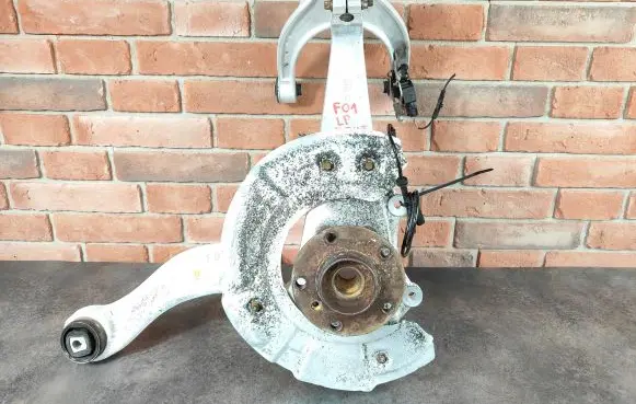 BMW 7 F01 F02 F03 F04 Front wheel hub spindle knuckle