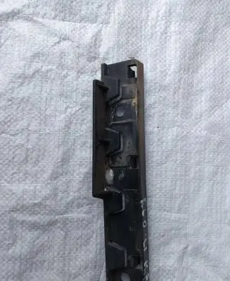 BMW 5 E60 E61 Front bumper mounting bracket 7066227